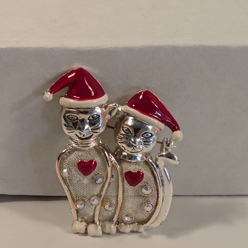 Christmas brooch Cats with Santa hats